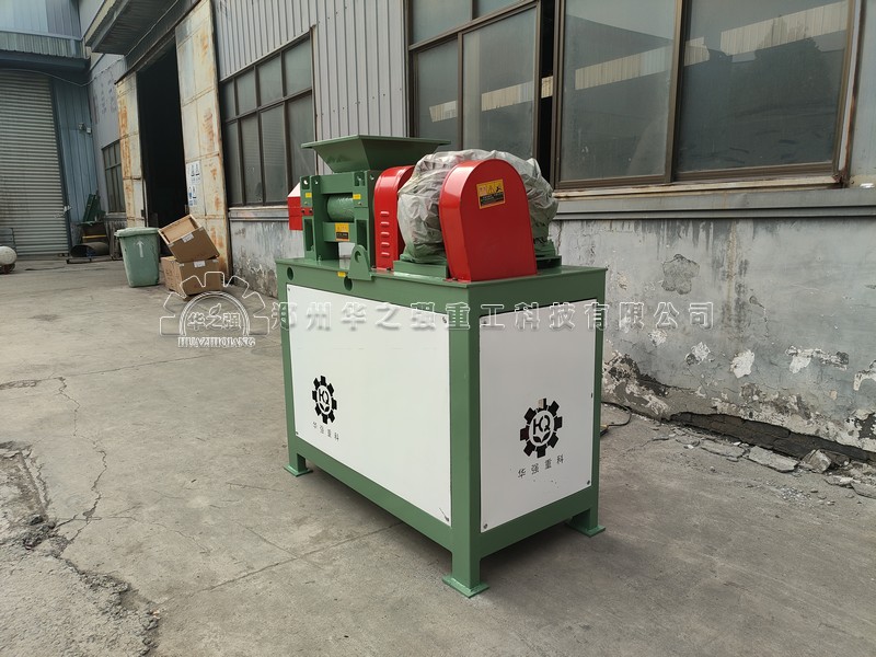 對(duì)輥擠壓造粒機(jī).jpg