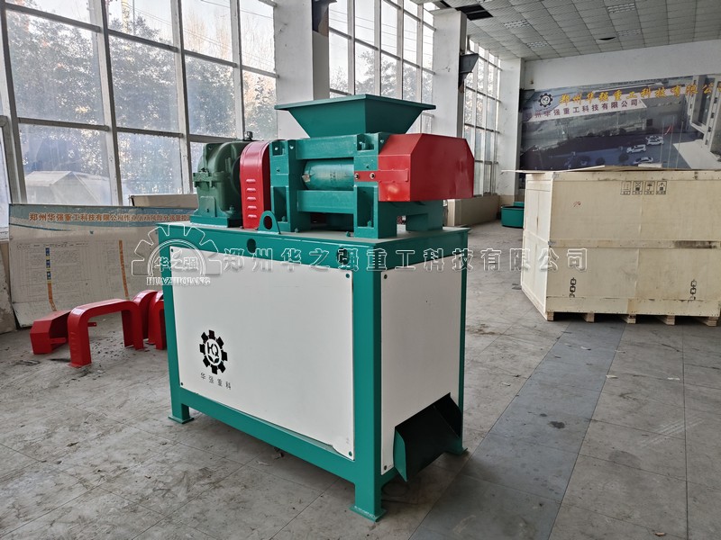 對(duì)輥擠壓造粒機(jī).jpg